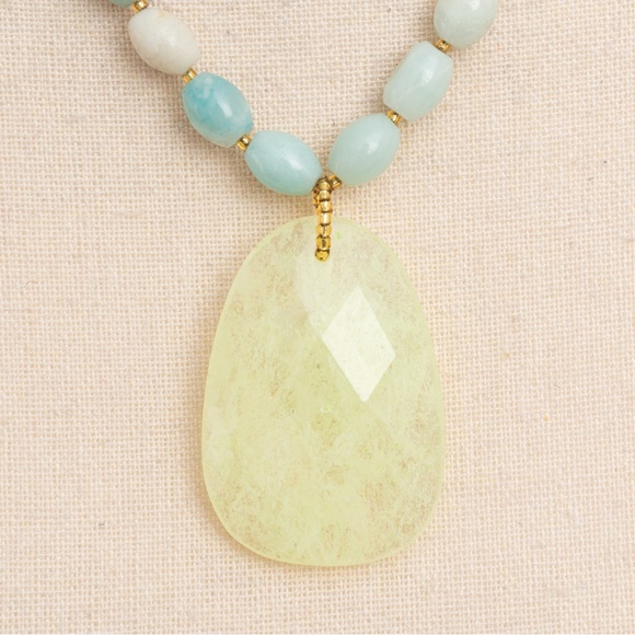 Seafoam jade green color beaded necklace large faceted stone pendant by George - Picture 2 of 13